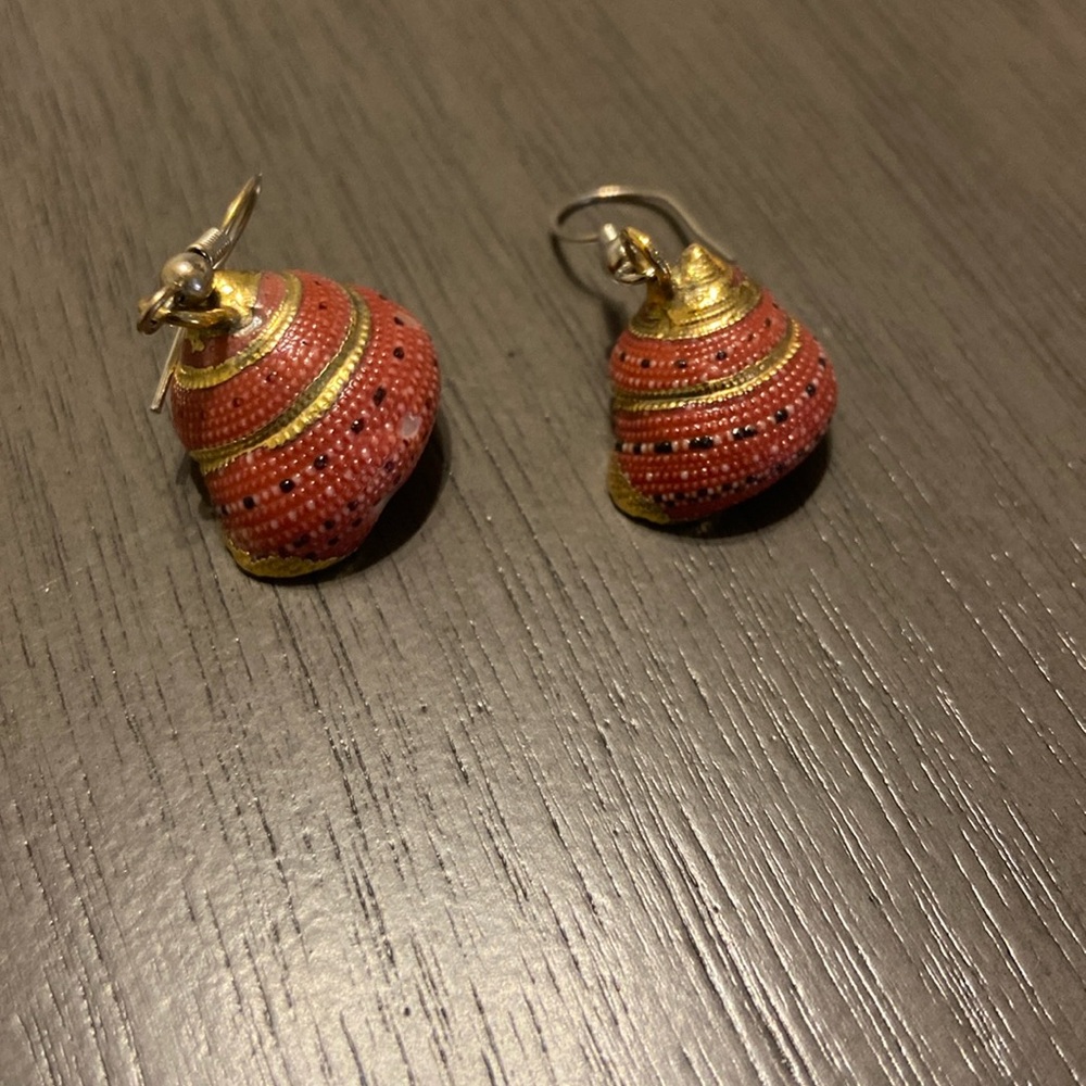 Vintage Seashell Earrings
